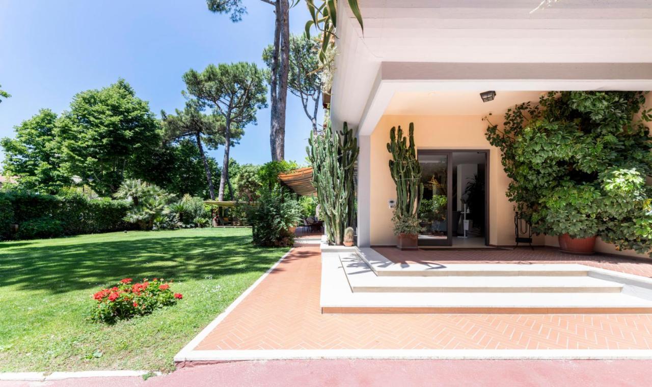 Hotel Andreaneri Marina di Pietrasanta Exterior photo