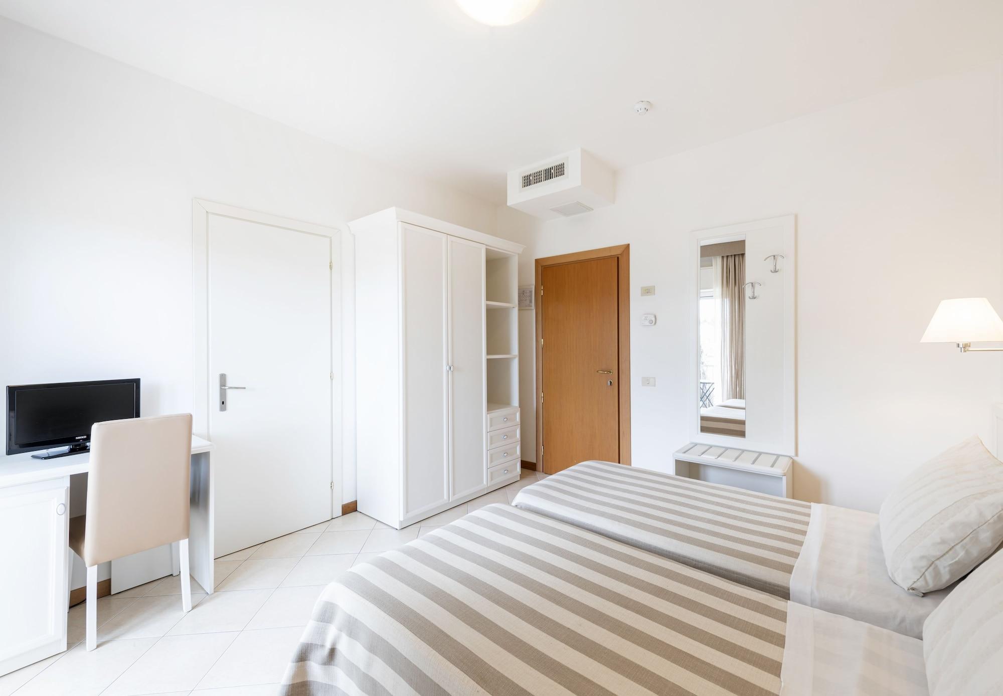 Hotel Andreaneri Marina di Pietrasanta Exterior photo